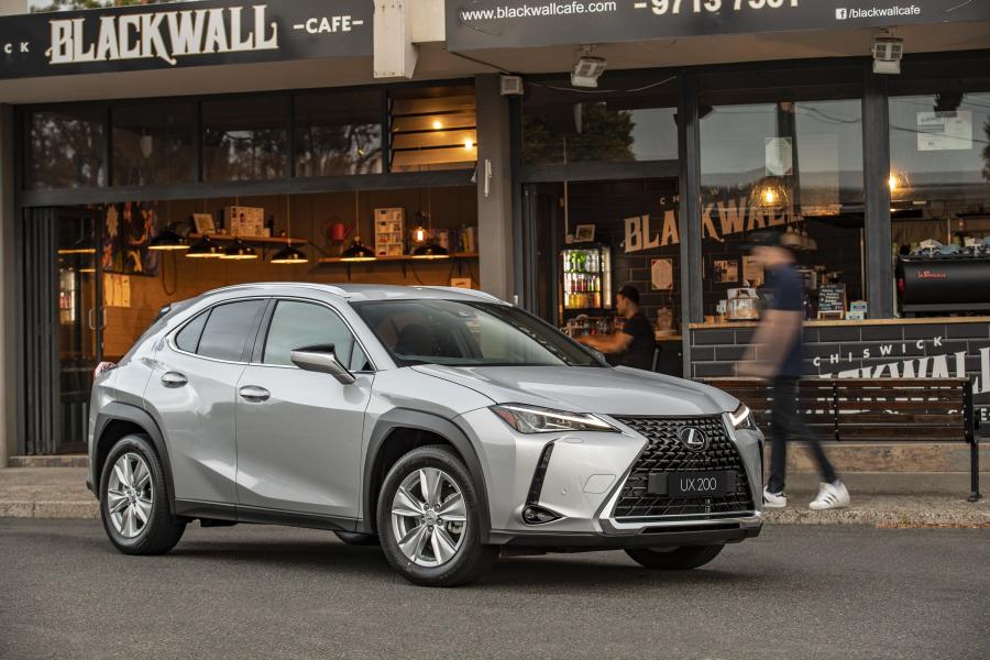  Lexus UX200 2019 года  (AU) (фото 5 из 8)